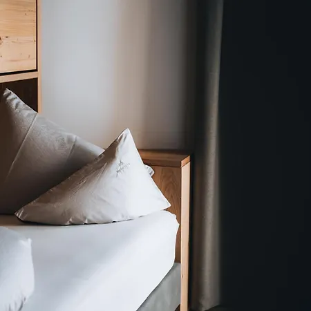 Bacher Living - & Aparthotel Serfaus