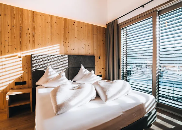 Apartahotel Bacher Living - & Serfaus