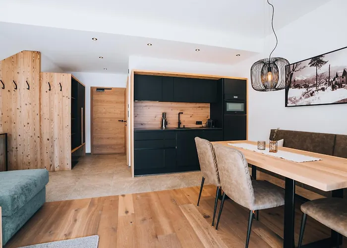 Bacher Living - & Apartahotel Serfaus