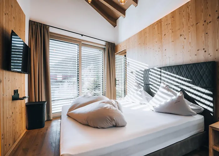 Bacher Living - & Apartahotel Serfaus