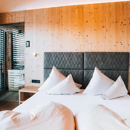 Hotel apartamentowy Bacher Living - & Serfaus