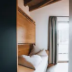 Ξενοδοχείο με διαμερίσματα Bacher Living - &