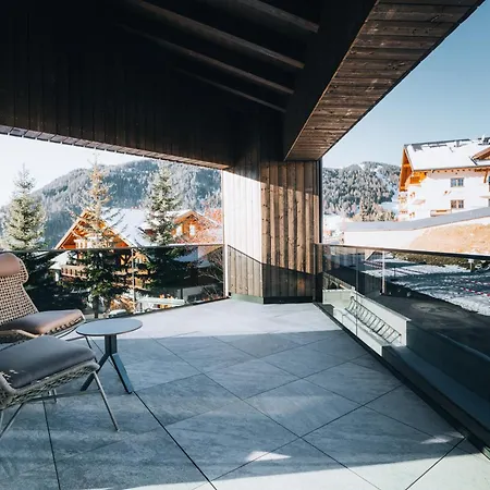Bacher Living - & *
